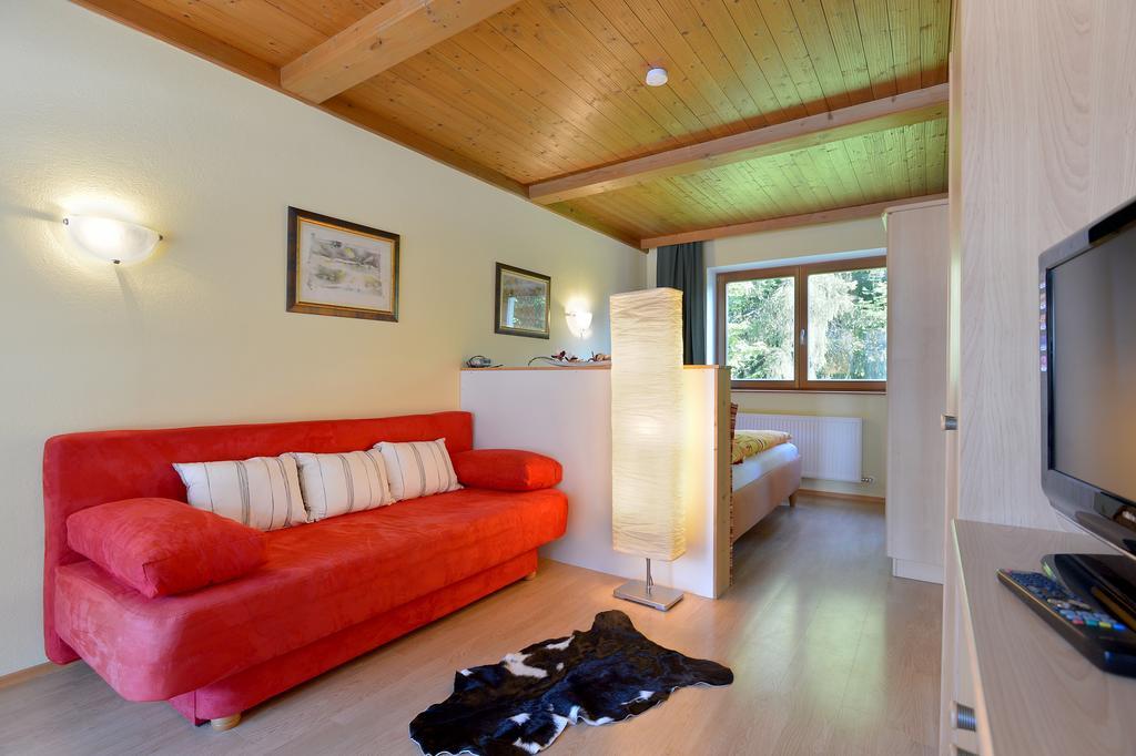 Appartementhaus Bambi Елльмау Номер фото